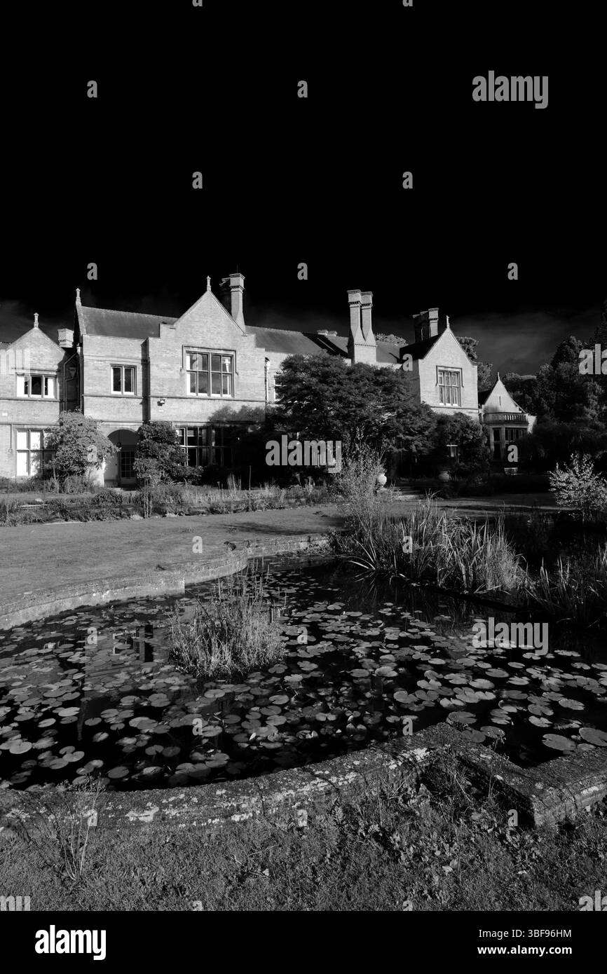 RSPB Lodge nella riserva naturale di Sandy Heath, Sandy Town, Bedfordshire, Inghilterra Foto Stock