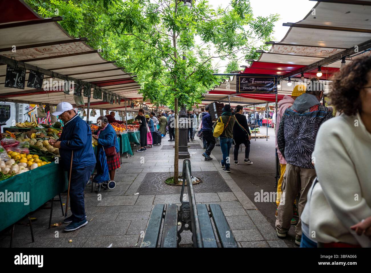 Mercato alimentare Bastille, Parigi, Francia Foto Stock