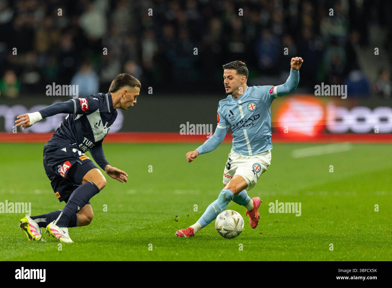 Melbourne, Australia. 31 maggio 2025. Marco Tilio del Melbourne City FC controlla la palla durante la finale maschile di A-League tra il Melbourne City FC e il Melbourne Victory FC all'AAMI Park il 31 maggio 2025 a Melbourne, Australia. Crediti: Santanu Banik/Alamy Live News Foto Stock