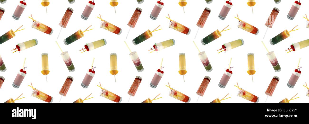 Modello. Cocktail alcolici multicolore con cannucce Foto Stock