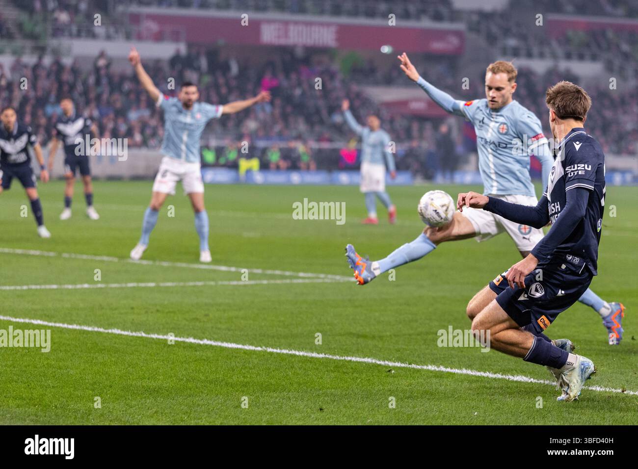 Melbourne, Australia. 31 maggio 2025. Momento di tensione nella scatola durante la finale maschile A-League tra il Melbourne City FC e il Melbourne Victory FC all'AAMI Park il 31 maggio 2025 a Melbourne, Australia. Crediti: Santanu Banik/Alamy Live News Foto Stock