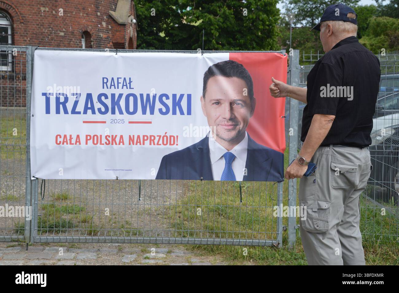 Kostrzyn nad Odra, Polonia - 31 maggio 2025 - poster elettorale di Rafal Trzaskowski. (Foto di Markku Rainer Peltonen) Foto Stock