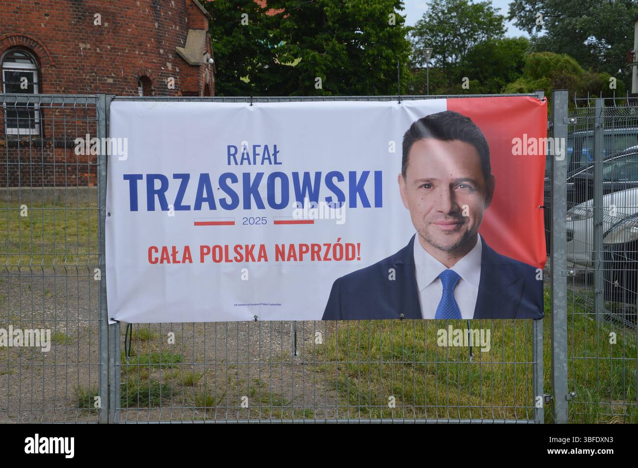 Kostrzyn nad Odra, Polonia - 31 maggio 2025 - poster elettorale di Rafal Trzaskowski. (Foto di Markku Rainer Peltonen) Foto Stock