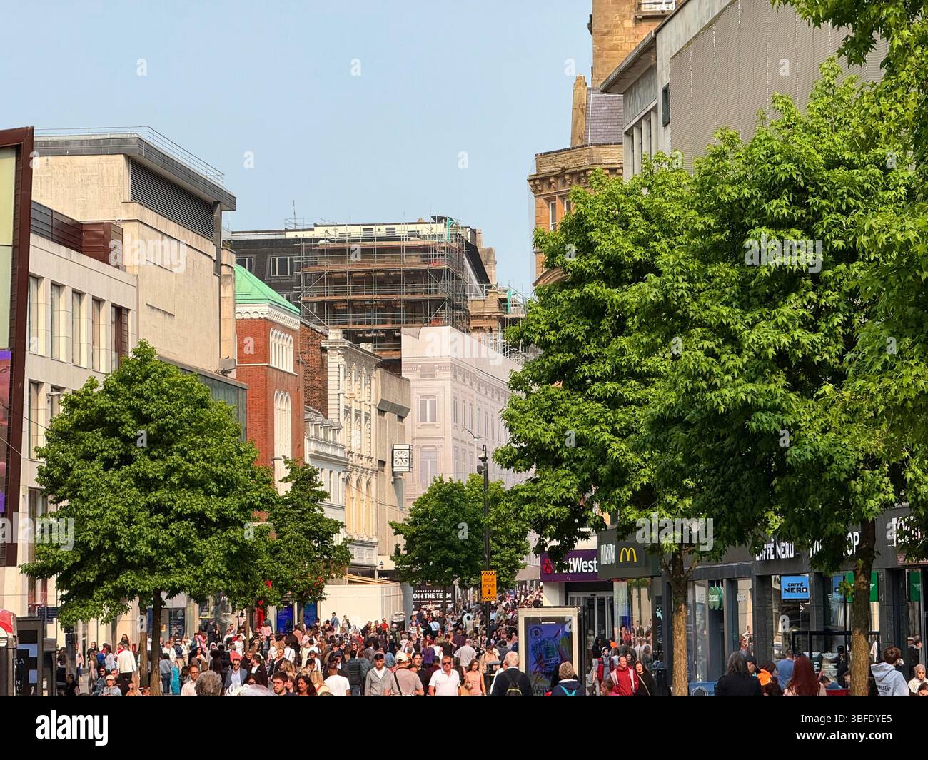 Lord Street nel centro di Liverpool. - Immagine stock catturata con smartphone
