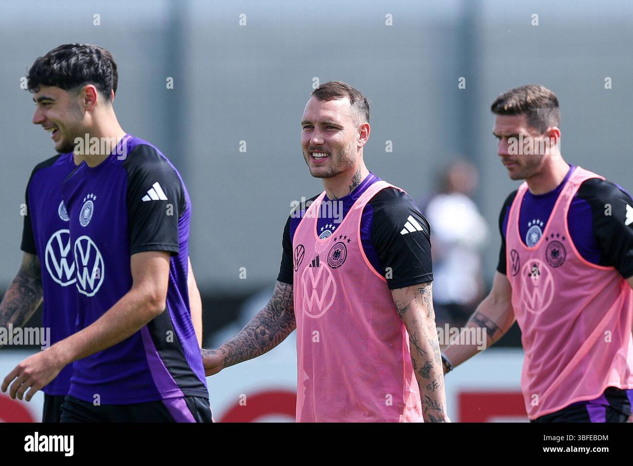 Herzogenaurach, Germania. 1 giugno 2025. Fussball Training Nationalmannschaft am 01.06.2025 am Homeground a Herzogenaurach David Raum ( Deutschland ), mitte foto: Revierfoto crediti: ddp media GmbH/Alamy Live News Foto Stock