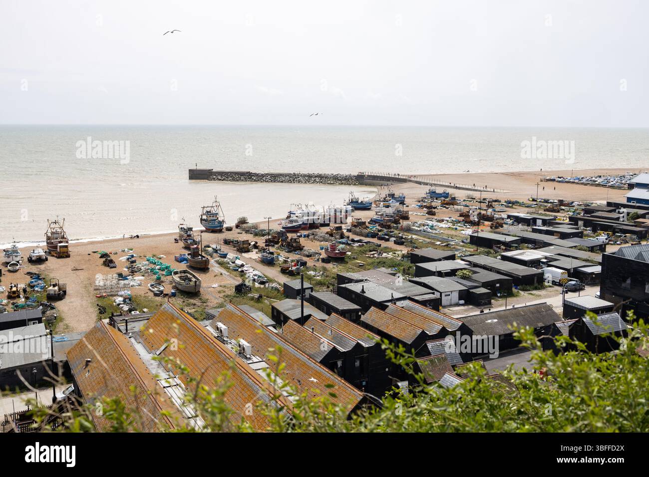 VEW di Hastings Fisherman's Beach da East Hill Foto Stock