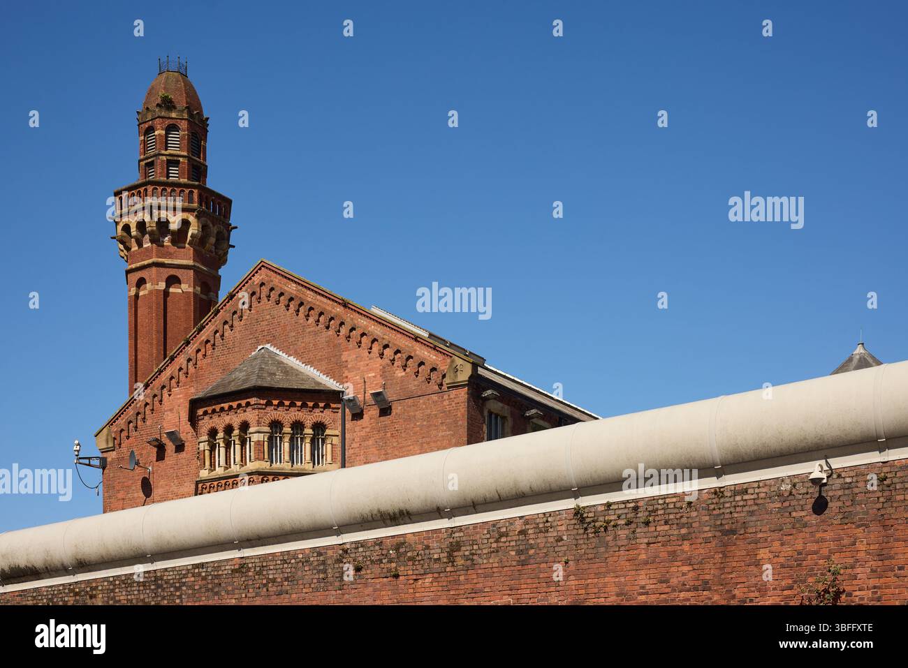 Strangeways di grado II, progettato da Alfred Waterhouse HM Prison Manchester, prigione maschile di categoria A e B. Foto Stock