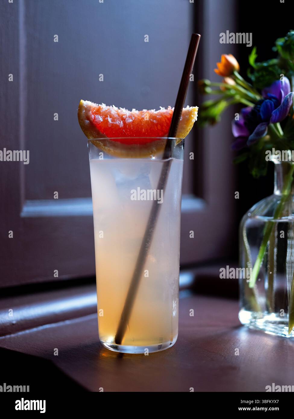 Cocktail serviti a una festa. Foto Stock
