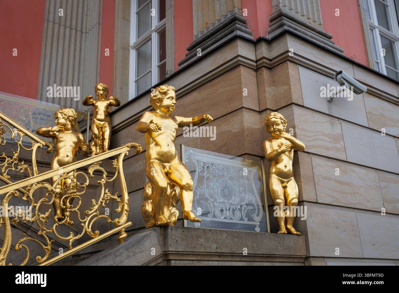 Putti sulla Fahnentreppe (scala a bandiera), nota anche come Engelstreppe (scala angeli) o Puttentreppe (scala putti), sul lato ovest della t Foto Stock