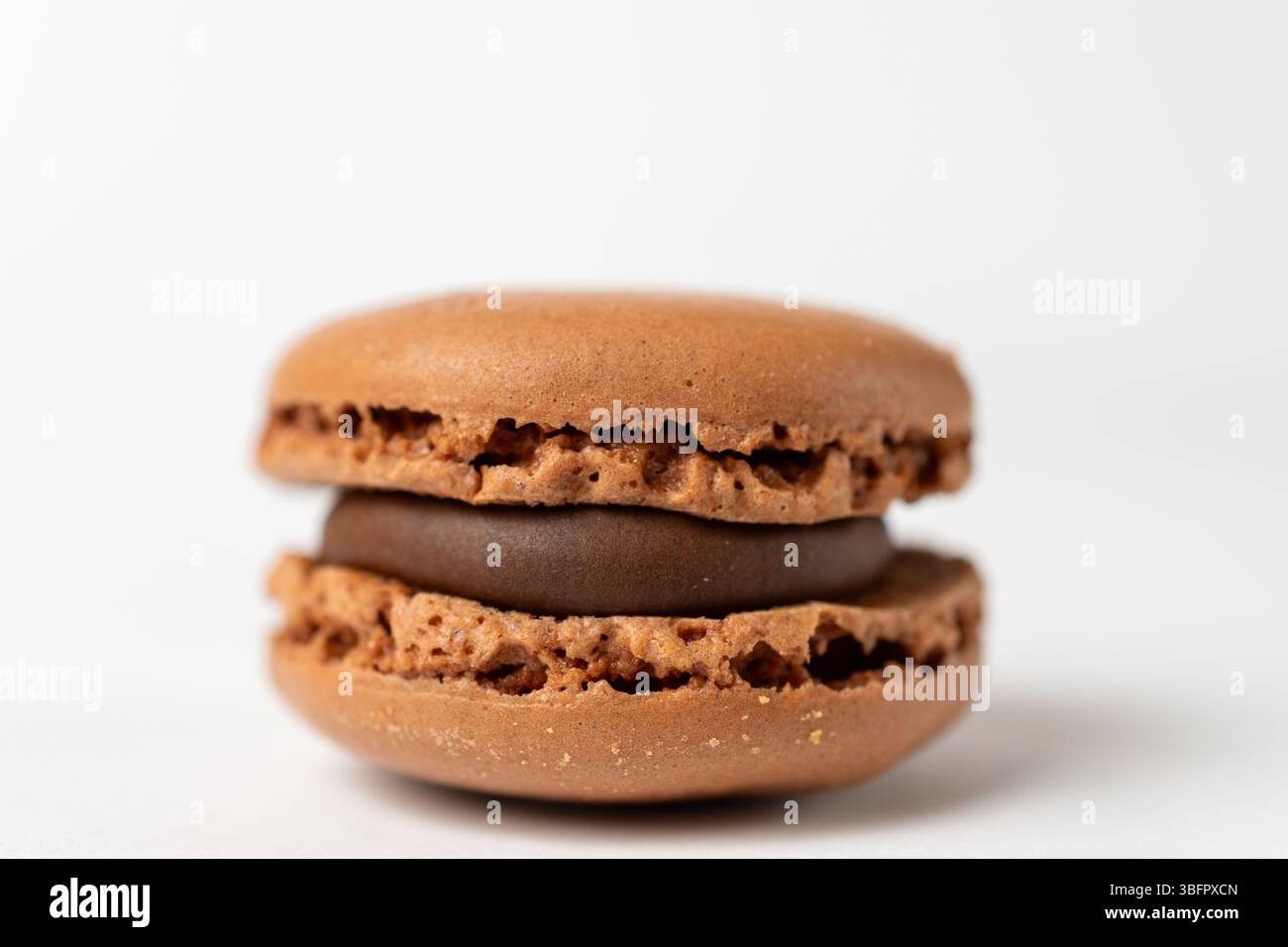Macaron e sfondo bianco Foto Stock