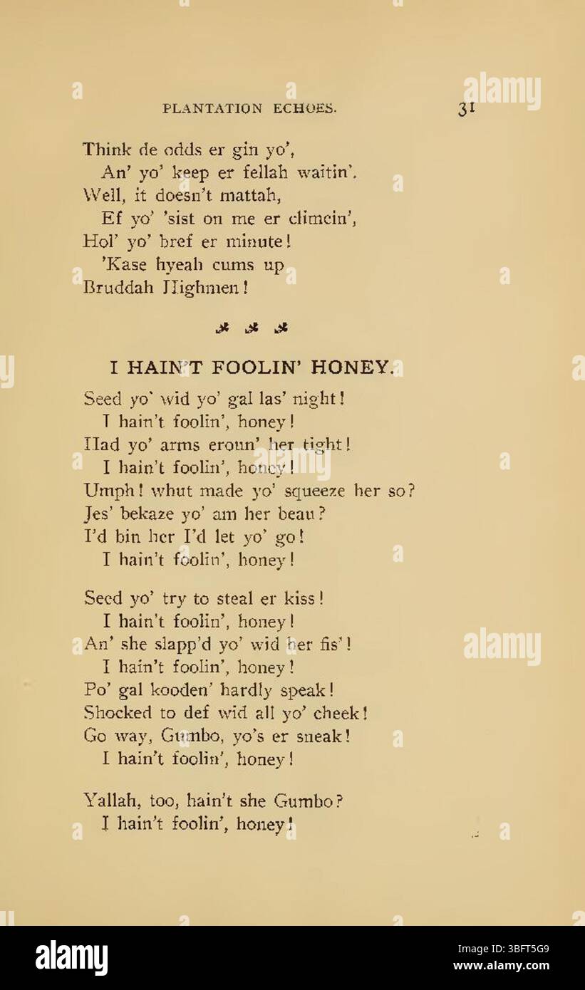 La pagina 35 del volume del 1904 Plantation Echoes presenta una poesia che utilizza il dialetto afroamericano per trasmettere esperienze e tradizioni radicate nella vita dell'era della schiavitù. Foto Stock
