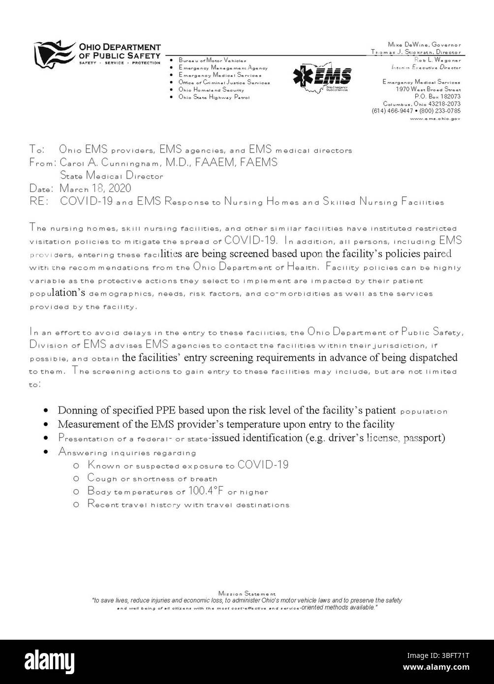 Gli orientamenti del 2020 sulla risposta EMS alla COVID-19 alle case di cura e alle strutture infermieristiche qualificate delineano i protocolli per i fornitori di servizi di pronto soccorso dell'Ohio. Esso comprende istruzioni sulla cura dei pazienti e sulle misure di sicurezza alla luce della pandemia di COVID-19. Foto Stock