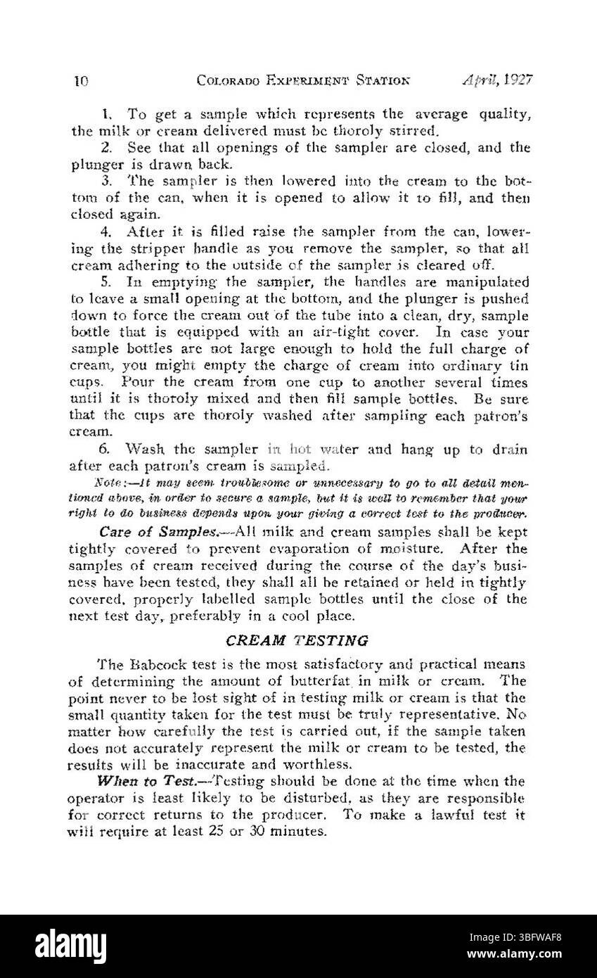 Questo segmento fornisce indicazioni sull'efficacia dei test e della manipolazione di latte e panna, con particolare attenzione alla prevenzione della contaminazione e alla garanzia che sia latte che panna soddisfino gli standard di sicurezza e qualità richiesti. Foto Stock