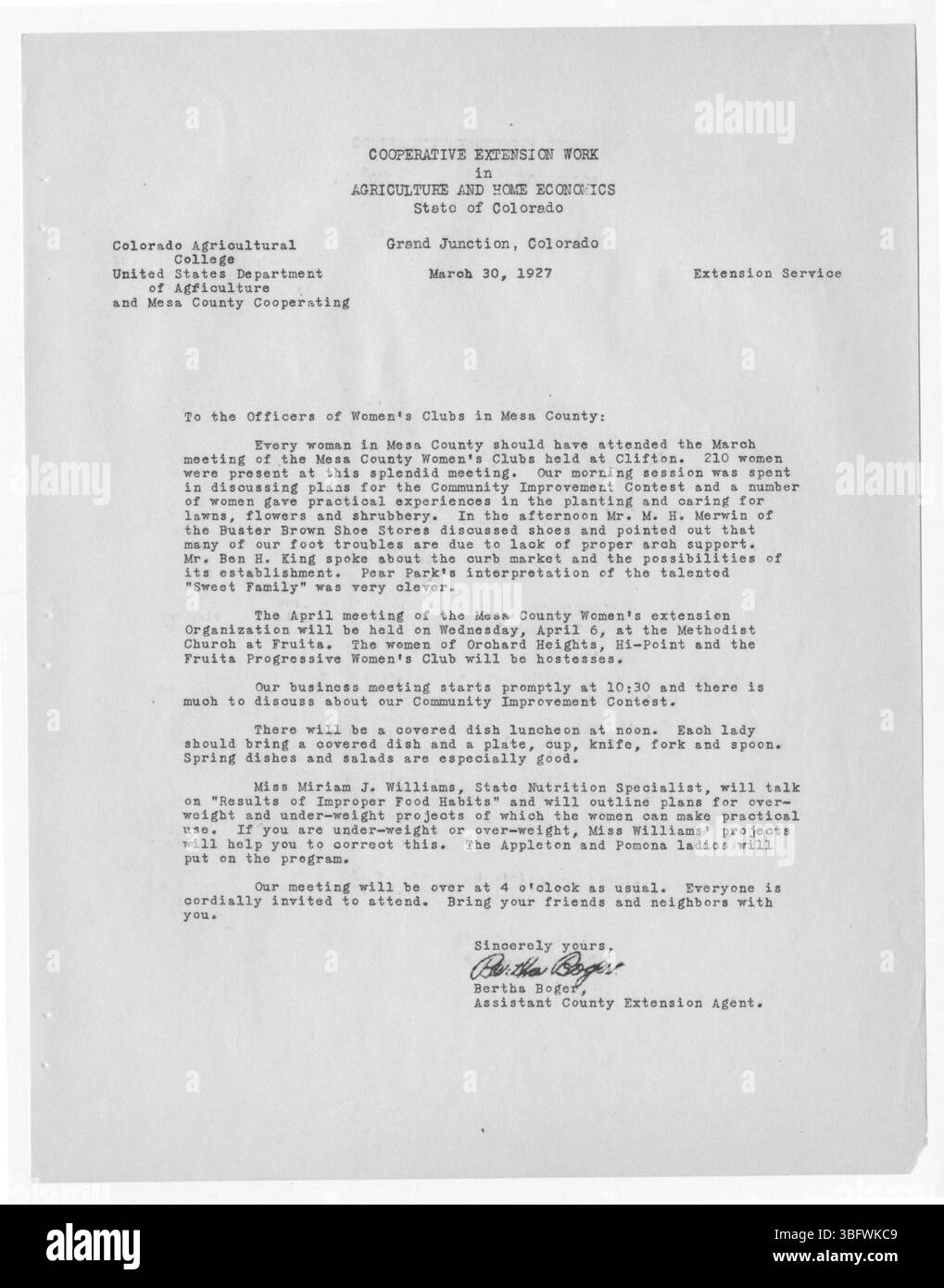 Pagina 73 del rapporto 1927 Extension Service descrive gli sforzi di Bertha Boger nel migliorare l'educazione agricola e lo sviluppo della comunità, con particolare attenzione alle tecniche agricole e alla conservazione del suolo nelle contee di Delta, Mesa e Montrose. Foto Stock