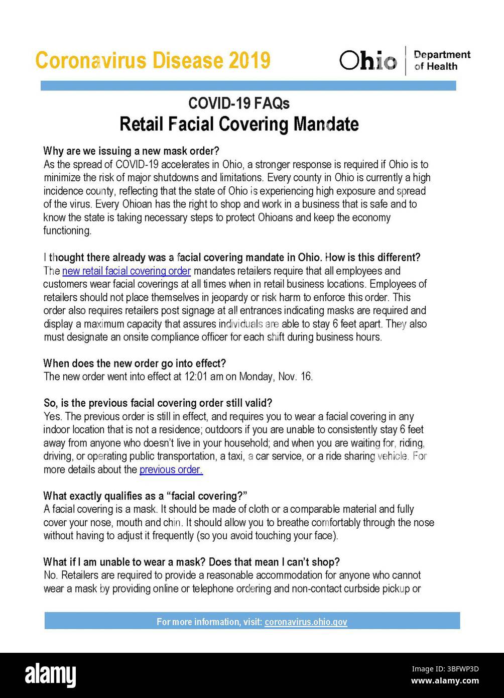 Questo documento fornisce domande frequenti (FAQ) sul mandato di copertura facciale del settore retail. Essa chiarisce gli orientamenti e i requisiti per le imprese e i clienti, garantendo il rispetto della politica di copertura del volto durante la pandemia di COVID-19, creata il 16 novembre 2020. Foto Stock