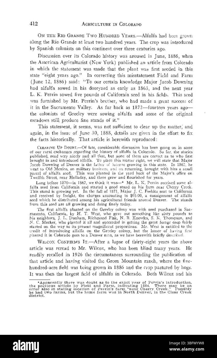 In "History of Agriculture in Colorado" (1926), questa pagina discute l'impatto del clima e della geografia sullo sviluppo agricolo dello stato. D.W. Working, collaborando con altri, esamina i cambiamenti nel tempo nei metodi agricoli e nell'uso del suolo, mentre il Colorado celebra il suo 50° anniversario di ammissione all'Unione. Foto Stock