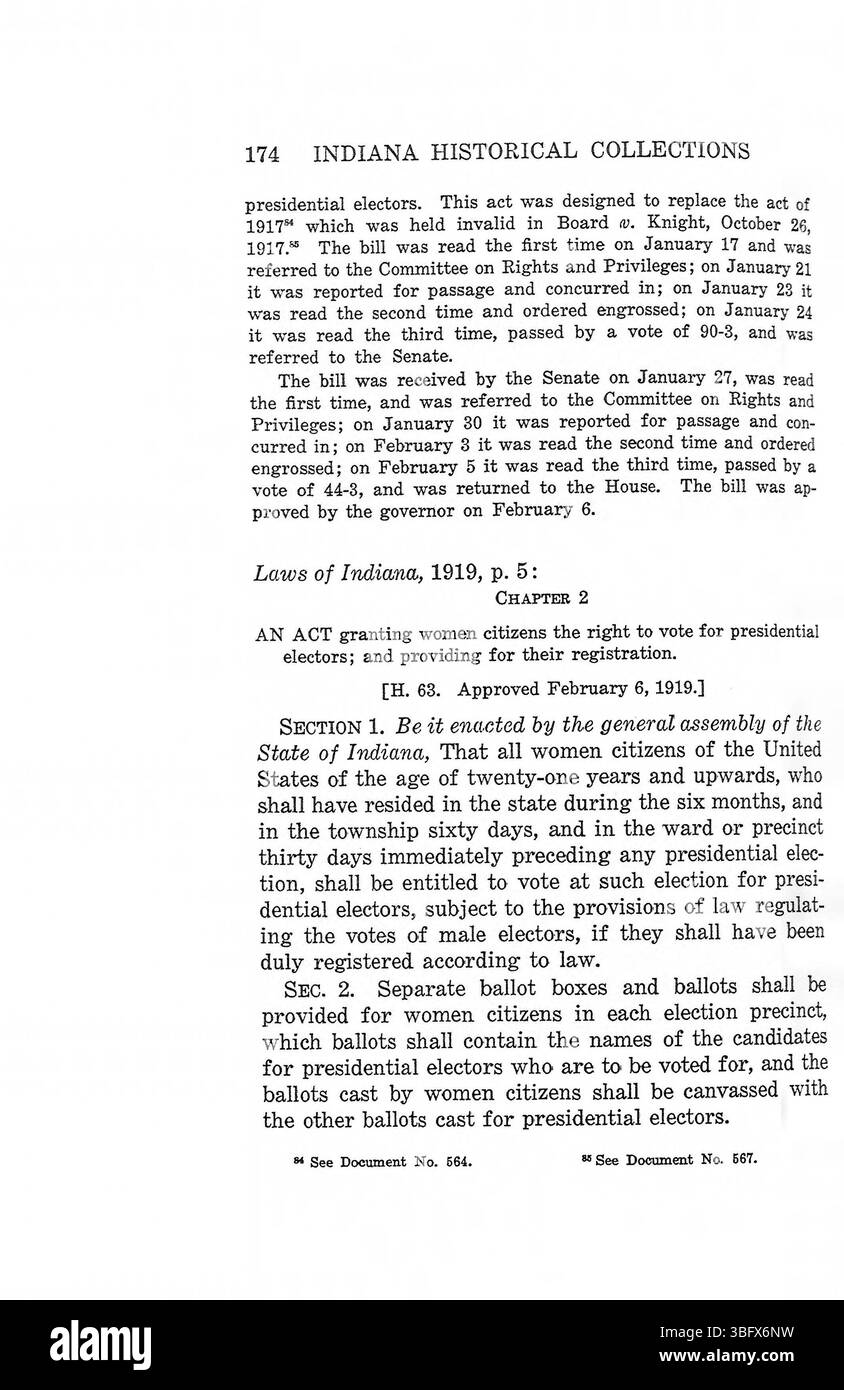 Pagina 195 di *Constitution Making in Indiana* (Vol. 3, 1977) si concentra sulla creazione di sistemi giudiziari in Indiana, dettagliando la creazione di tribunali e processi legali post-stato. Foto Stock