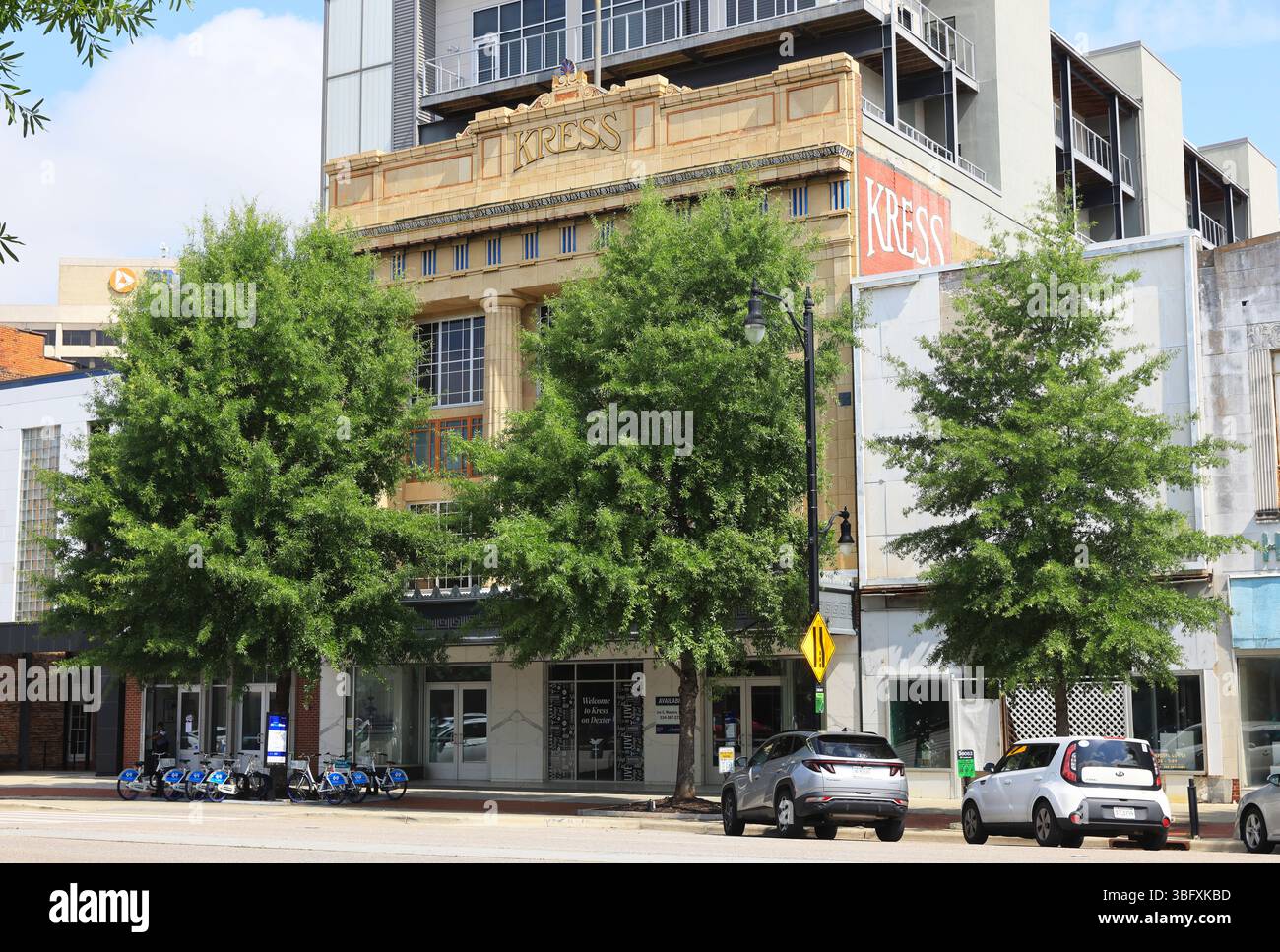 Kress on Dexter, un tempo grande magazzino aperto nel 1898, ora spazio per la comunità, con spazi di co-working e un bar, a Montgomery, Alabama, Foto Stock