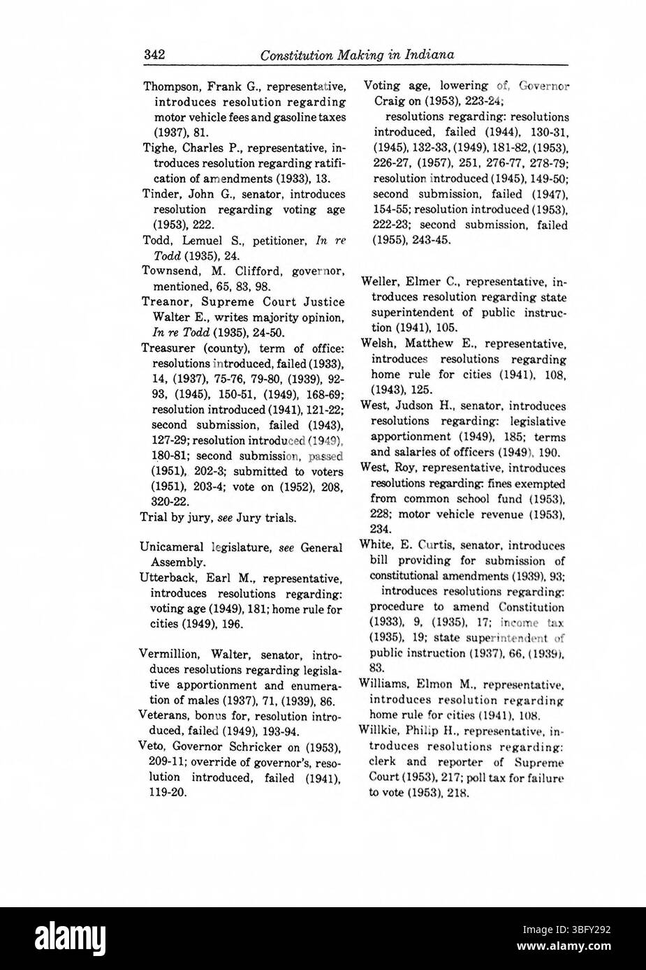 Questo volume fornisce approfondimenti sul più ampio contesto politico e giuridico della creazione costituzionale dell’Indiana, sottolineando le sfide affrontate dai primi legislatori per stabilire un quadro governativo. Esamina le prime convenzioni costituzionali dello Stato e il loro impatto sulla formazione del governo dell'Indiana. Foto Stock