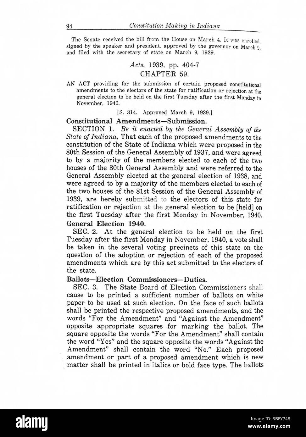 La pagina 118 di "Constitution Making in Indiana" fornisce un'analisi del processo di redazione della costituzione dell'Indiana, descrivendo dettagliatamente gli eventi chiave e le lotte politiche che si sono verificate durante la creazione dei documenti legali fondamentali dello stato, pubblicati nel 1994. Foto Stock