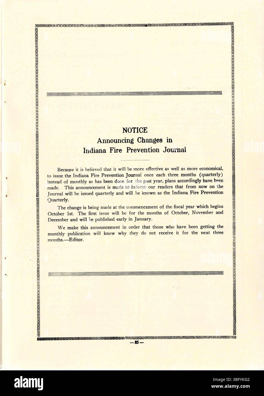 Questa sezione dell'Indiana Fire Prevention Year Book and Manual 1927 fornisce informazioni sulla sicurezza antincendio, le strategie di prevenzione e le pubblicità pertinenti per sensibilizzare il pubblico sui rischi di incendio. Foto Stock