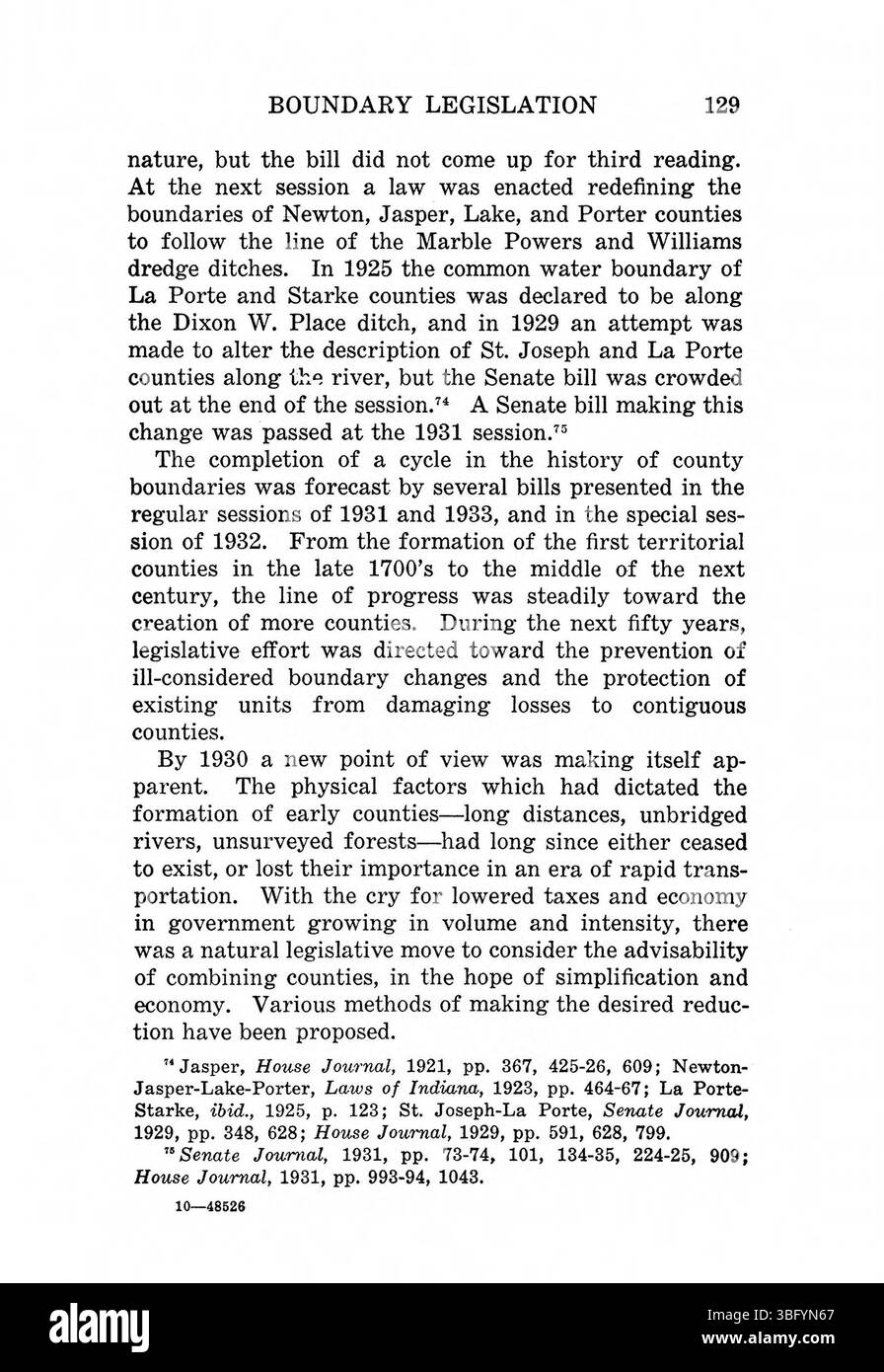 Pagina 145 dell'edizione del 1967 "Indiana Boundaries", ristampata dall'Indiana Historical Bureau, fornisce una revisione dettagliata dei cambiamenti legislativi e geografici che determinarono i confini dello stato dell'Indiana. Foto Stock