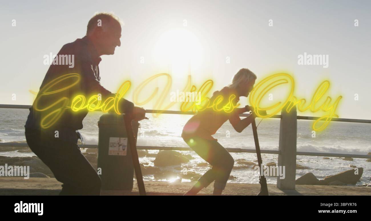 Immagine di buone vibrazioni solo su una coppia caucasica senior Foto Stock