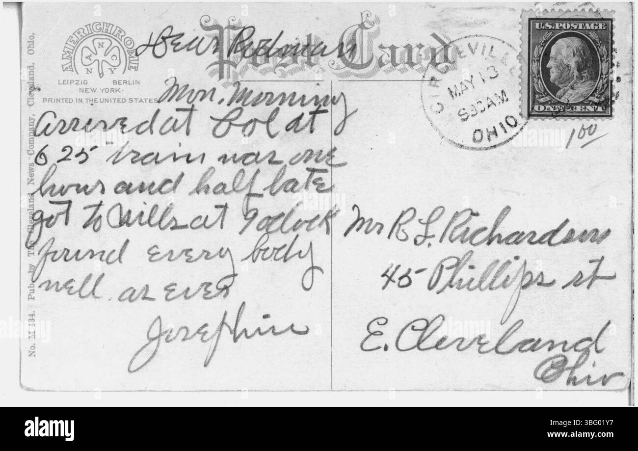 Una foto del 1912 di gentiluomini che esaminano il fiume Scioto alla diga di Stato vicino a Circleville, Ohio. La diga è fondamentale per la gestione e le infrastrutture idriche locali. Foto Stock