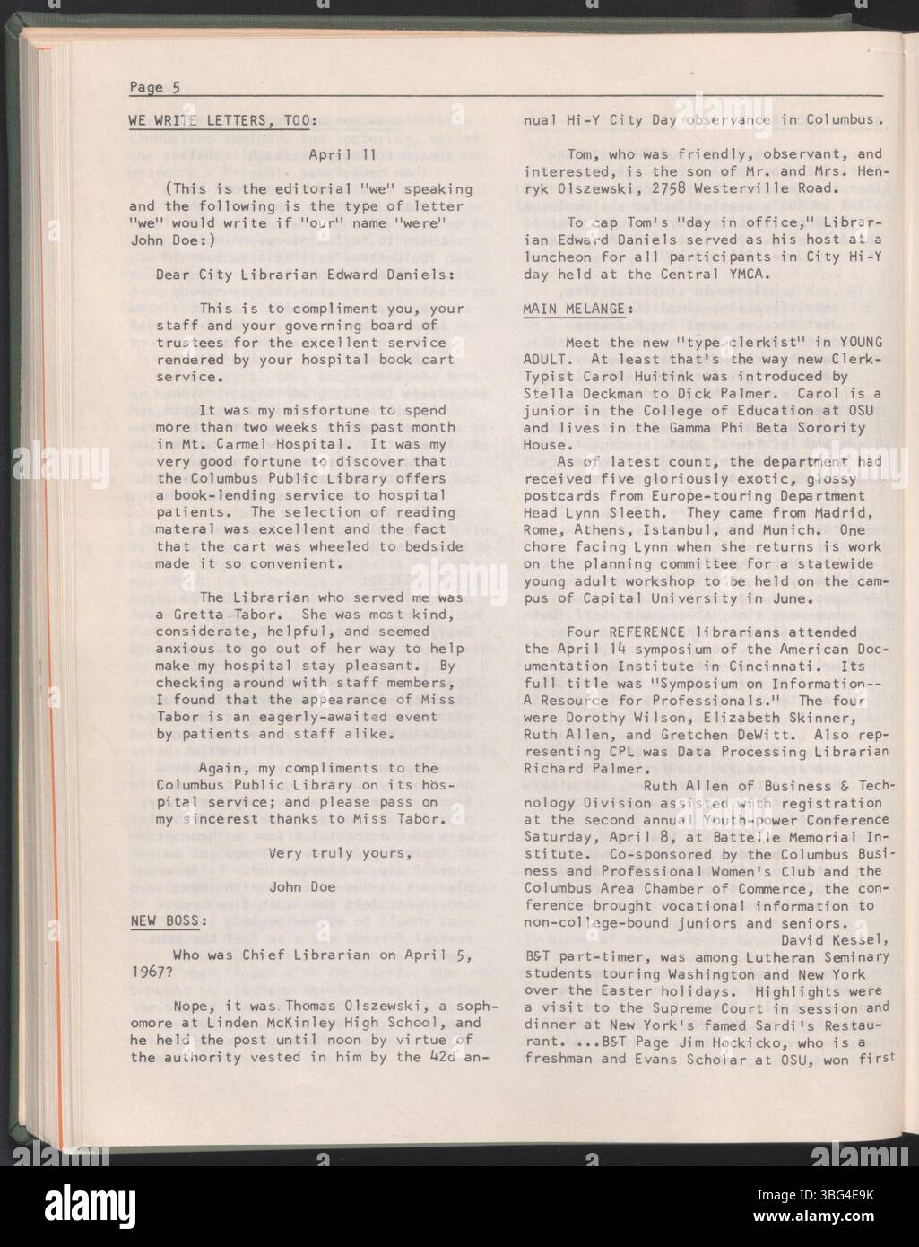 Bookery Briefs è stata una newsletter pubblicata dalla Columbus Metropolitan Library dal 1950 al 1977. Ha fornito aggiornamenti regolari su eventi della biblioteca, notizie del personale e altre comunicazioni interne. Foto Stock