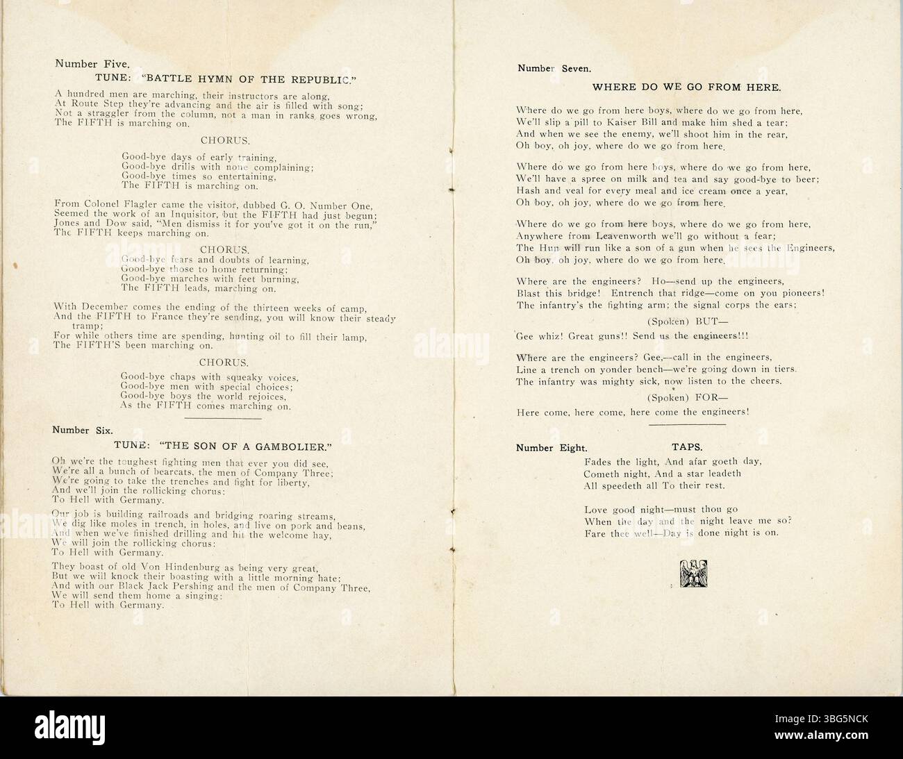 Programma di eventi per il Regimental Smoker presso la Engineer Officers Training School di Fort Leavenworth, Kansas, il 19 novembre 1917, con canzoni, scenette e rinfreschi. Foto Stock