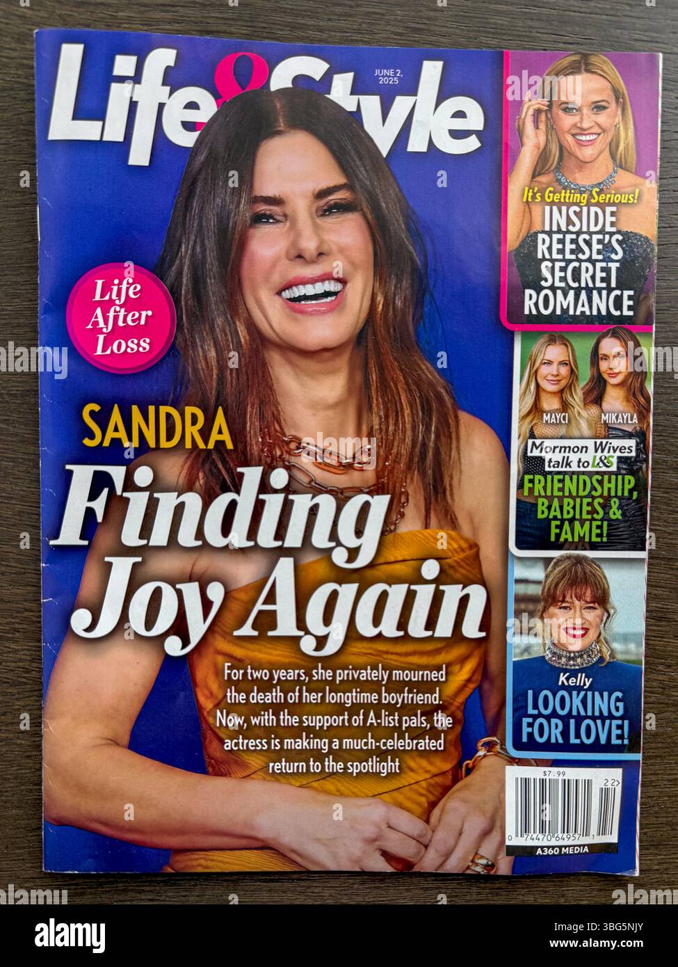 McClatchy Media Co., proprietaria di Touch, Life & Style, Closer and First for Women Magazines, chiuderà le riviste entro la fine di giugno 2025 Foto Stock