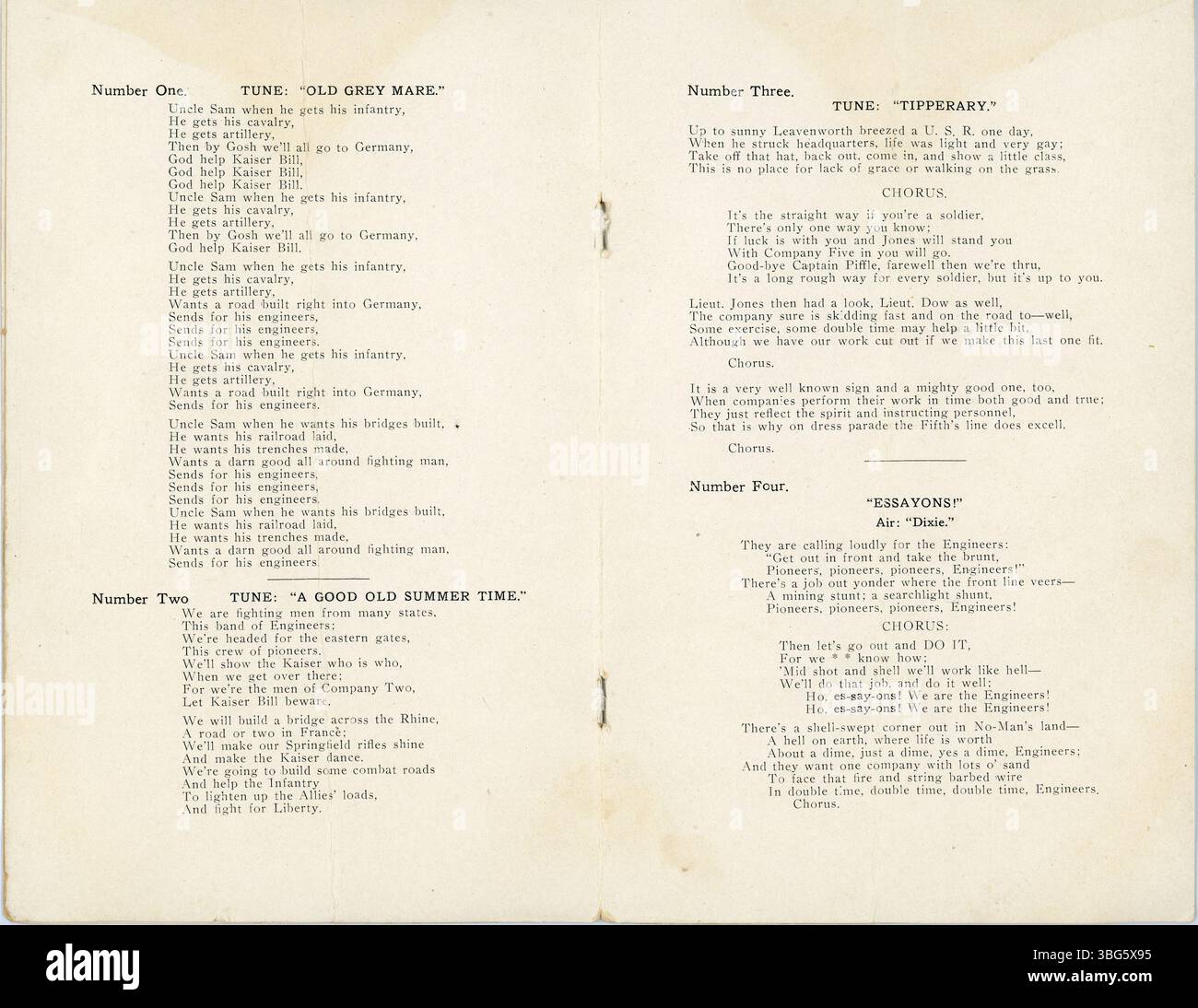Program for the Regimental Smoker, un evento sociale tenuto presso la Engineer Officers Training School di Fort Leavenworth, Kansas, il 19 novembre 1917. Contiene canzoni, scenette e rinfreschi per il personale militare. Foto Stock