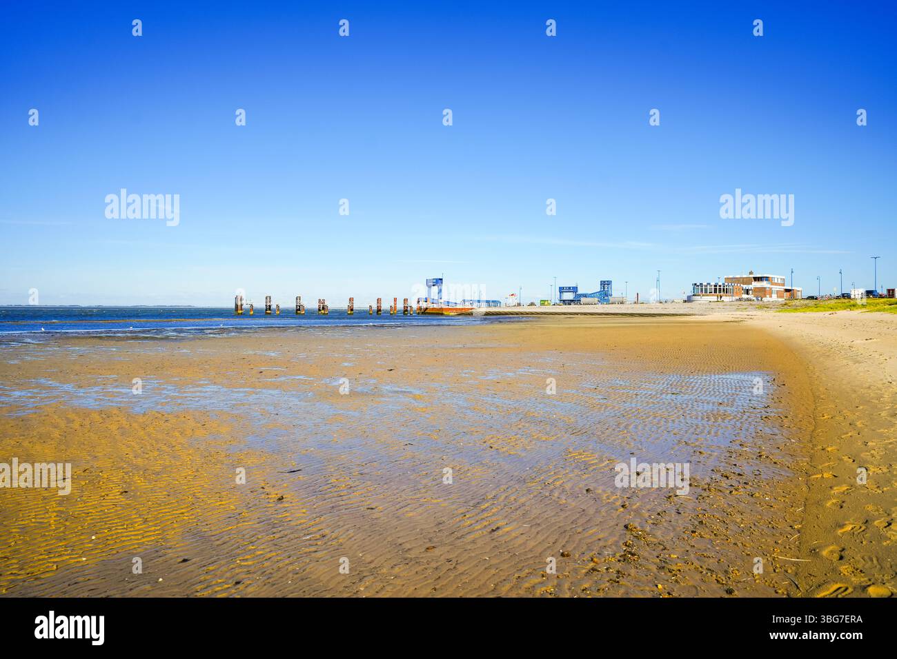 Paesaggio con vista sul porto e sul Mare del Nord vicino a Wittdün su Amrum. Foto Stock