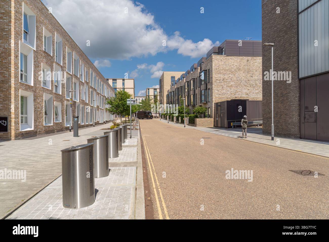 Eddington a Cambridge è uno sviluppo abitativo progettato per la vita moderna Foto Stock