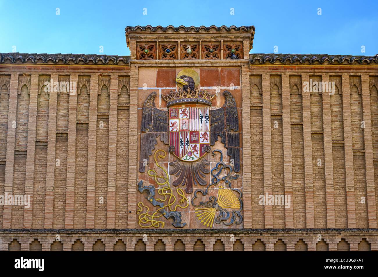 Stemma che decora l'esterno dell'edificio School of Arts and Artistic Trades. Foto Stock