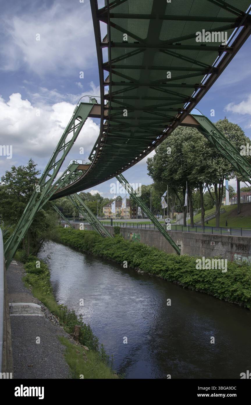 Costruzione della ferrovia sospesa a Wuppertal, Germania, Europa Foto Stock