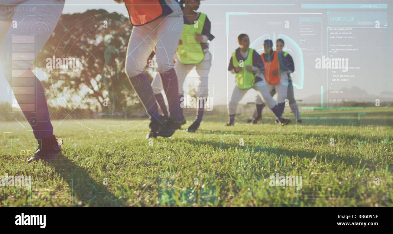 Immagine del trattamento dei dati su diverse giocatrici di baseball che esercitano Foto Stock