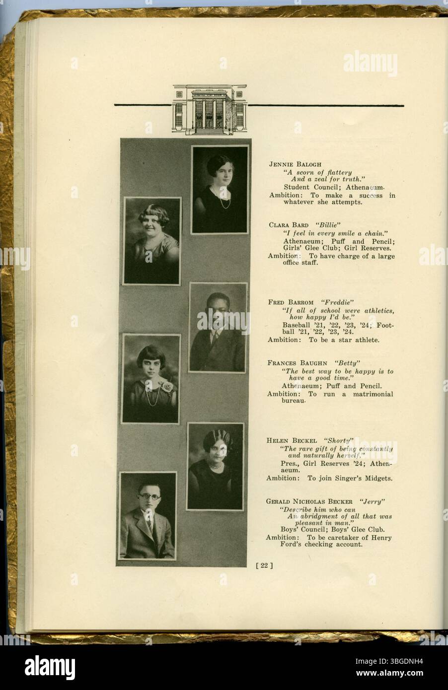 L'annuario della Central High School del 1925, intitolato The Annual, è stato il primo annuario della scuola dopo la sua apertura il 2 settembre 1924. Questa scuola ha sostituito la Central High School originale su East Broad Street e ha servito la comunità fino alla sua chiusura il 6 giugno 1982. Più tardi, l'annuario è stato rinominato Doubloon. L'edizione 1925 cattura i momenti dei primi anni della nuova scuola. Foto Stock