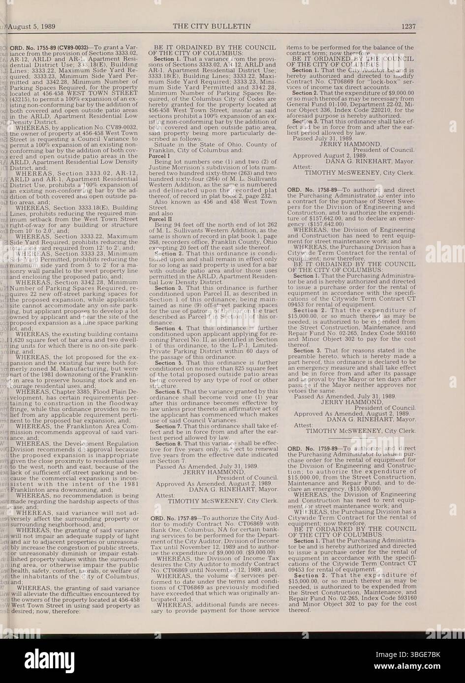 Questa sezione del Columbus City Bulletin 1989 fornisce aggiornamenti sui procedimenti del consiglio comunale, le ordinanze approvate, gli aggiornamenti della funzione pubblica e le pubblicità per offerte e proposte. Foto Stock
