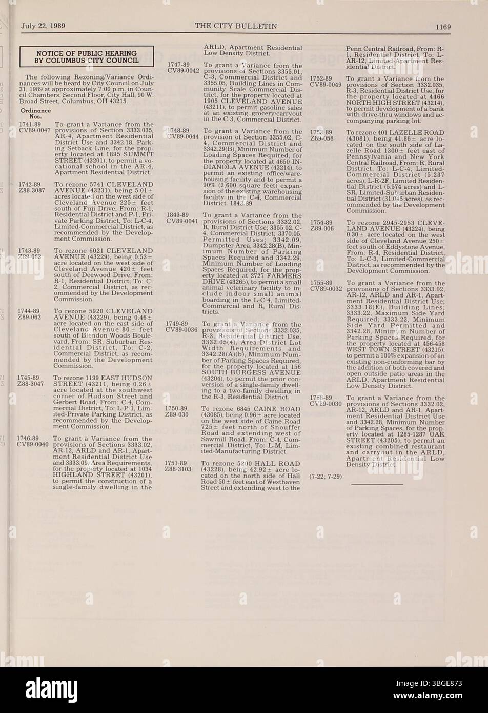 Questa sezione del Columbus City Bulletin del 1989 riassume le attività del consiglio, gli inviti a presentare offerte, le decisioni legislative, i registri del servizio pubblico e i rapporti del Consiglio di acquisto coordinati dall'impiegato cittadino. Foto Stock