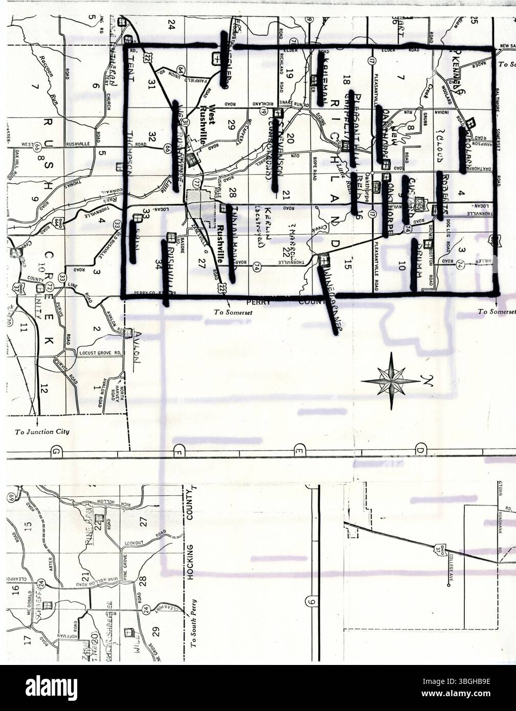 Questa è una mappa in bianco e nero della Richland Township nella contea di Fairfield, Ohio, che mostra i confini geografici della township e la proprietà terriera. Foto Stock