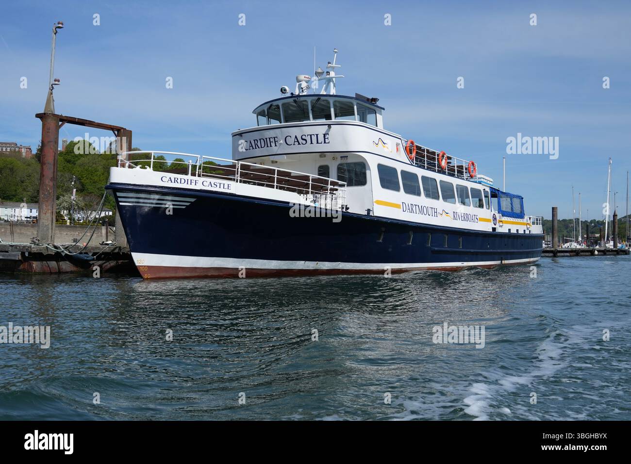 MV Castello di Cardiff costruito nel 1964 per la River Dart Steamboat Co Ltd Sul fiume Dart. Foto Stock