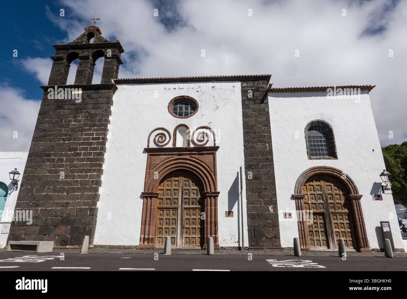 Monastero di San Francisco con l'adiacente Museo di Arte Sacra, Lanzarote, Isole Canarie, Spagna, Teguise Foto Stock