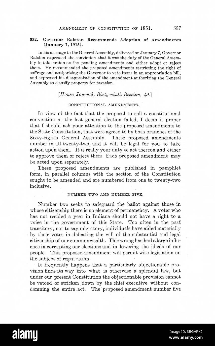 Questa sezione del volume 2 di *Constitution Making in Indiana* (1975) esamina le fasi finali della stesura della costituzione dell'Indiana e i compromessi politici che si sono verificati durante la sua formazione. Foto Stock