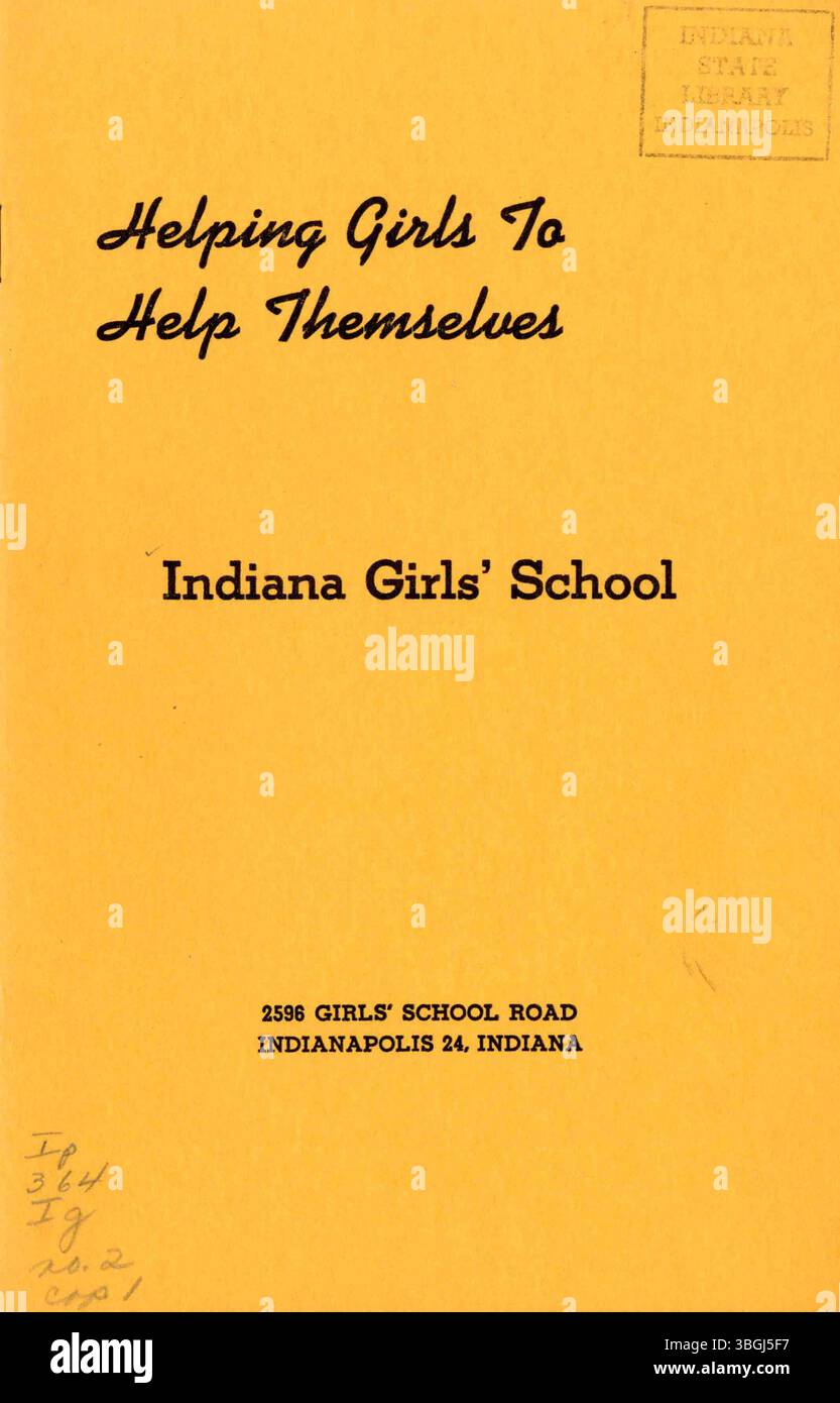 Questo opuscolo del 1960 circa presenta informazioni sulla Indiana Girls' School di Indianapolis. Delinea la missione, le attività e l'approccio educativo della scuola con fotografie che illustrano vari aspetti dell'ambiente scolastico. Foto Stock