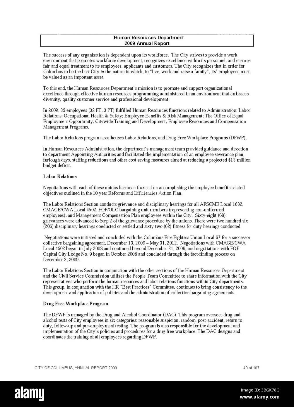 Questa pagina del rapporto annuale della città di Columbus 2009 continua a descrivere in dettaglio le entrate e le spese della città, presentando relazioni complete del Comitato delle vie e dei mezzi, del City Clerk e del Tesoriere della città su questioni finanziarie e di bilancio pubblico. Foto Stock