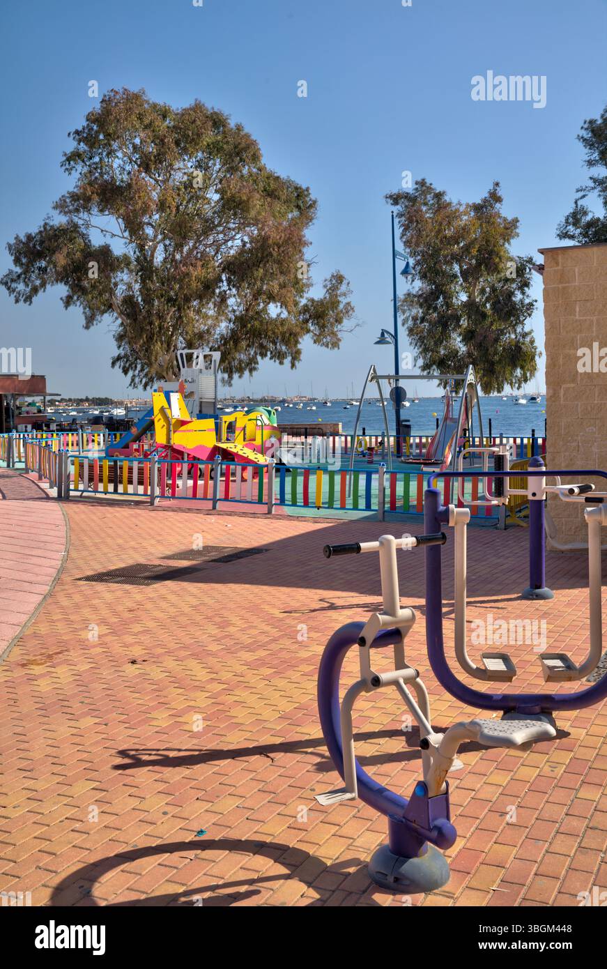 Parco giochi per bambini, Playa Barnuevo, spiaggia, Santiago de Ribera, Mar Menor, regione autonoma di Murcia, Spagna, Foto Stock
