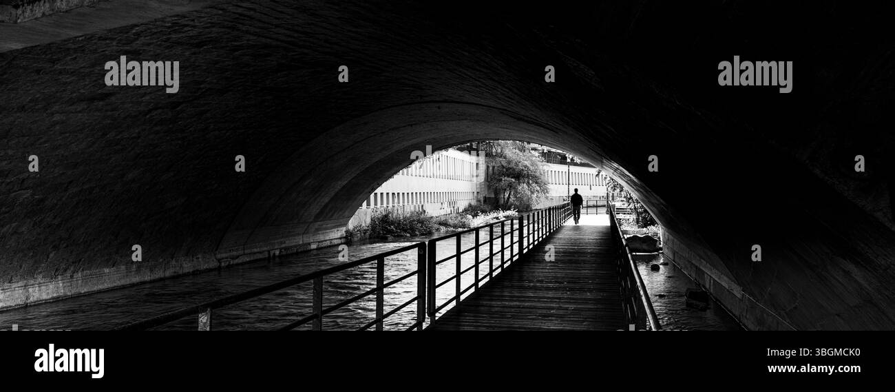 Svizzera, Zurigo, tunnel pedonale, Schanzengraben Foto Stock