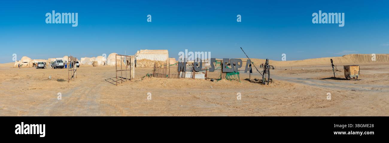 Un panorama delle riprese di Star Wars - Mos Espa in Tunisia. Foto Stock