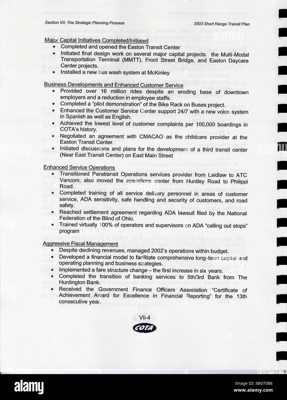 Il piano di transito a corto raggio (SRTP) di COTA per il 2003-2007 analizza il mercato del transito nell'Ohio centrale e individua le lacune nel servizio. Il piano include raccomandazioni per l'espansione dei servizi, i metodi di finanziamento e il potenziamento delle infrastrutture di trasporto pubblico per soddisfare le esigenze future. Foto Stock